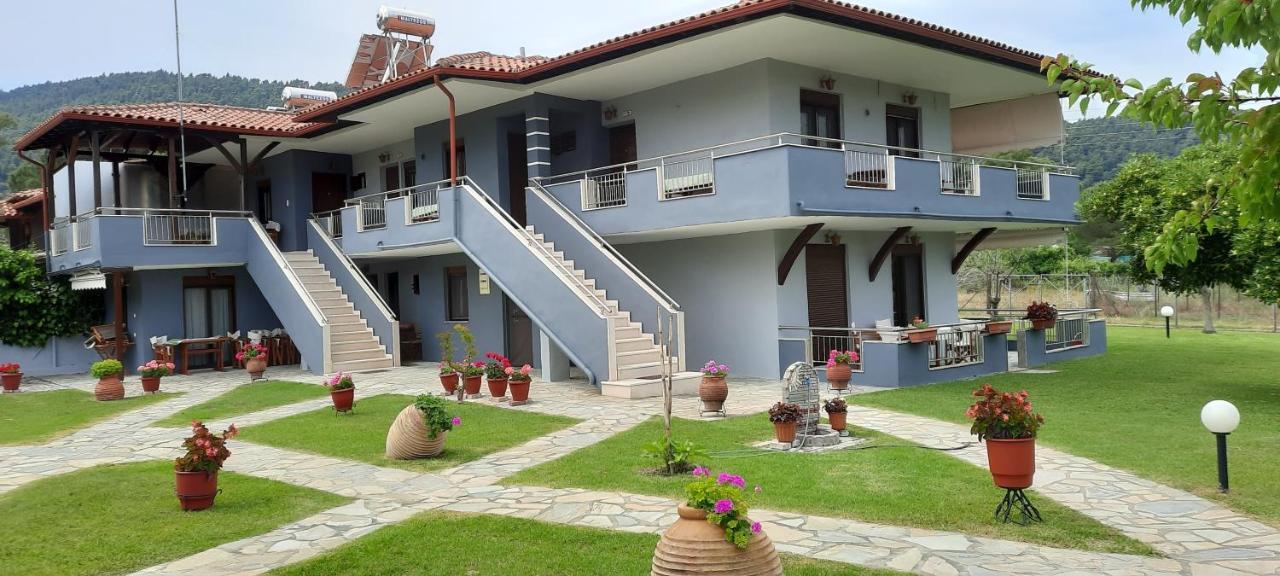 Maria - Pavlos Studios&Apartments Vourvourou Exterior foto
